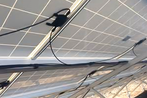 太陽光パネル（裏）